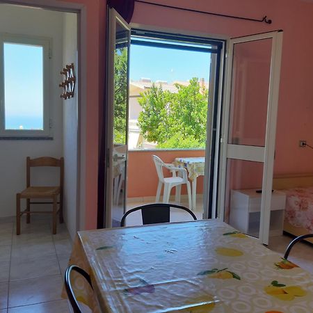 Casa Vacanze "La Caldosa" باديسي الغرفة الصورة